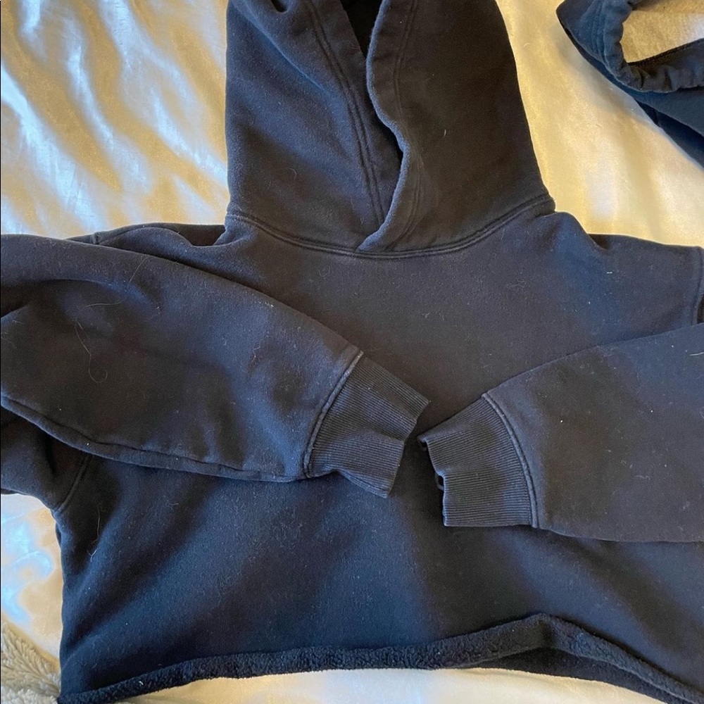 tna cropped hoodie